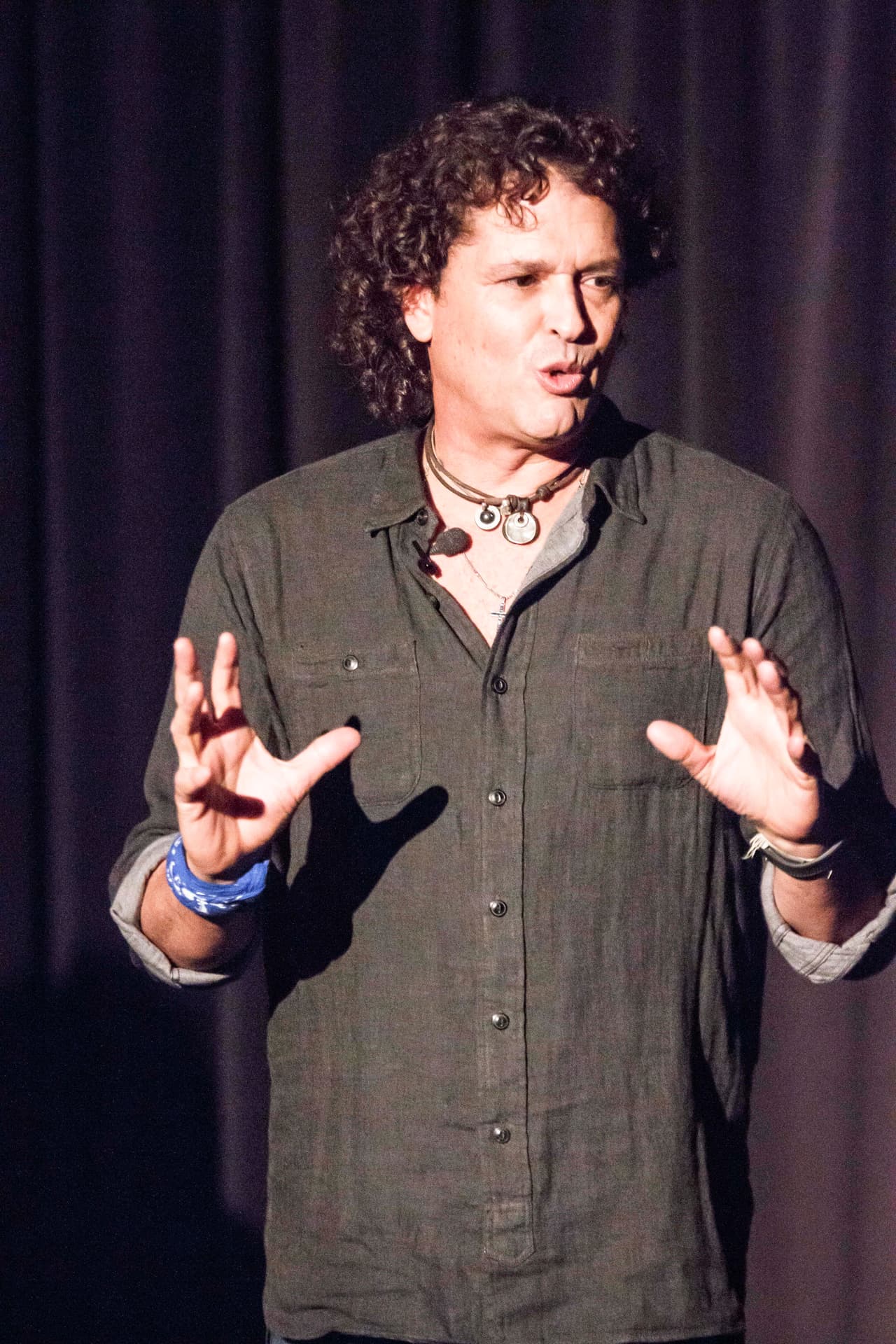 En aquel momento el cantante aseguró que sí era uno de los invitados, cuando las noticias de la posible boda eran tan sólo un rumor: "Sí, estoy invitado a la boda, voy a acompañarlo, claro que sí. Tenemos una muy buena amistad desde hace muchos años”, comentó el artista colombiano.