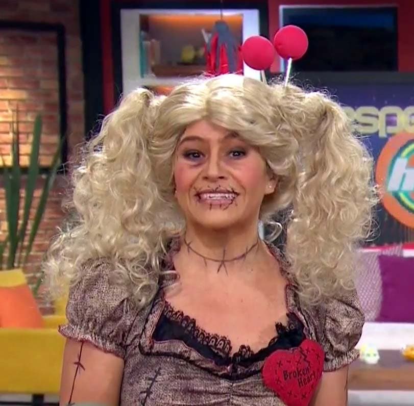 <b>Martha Figueroa</b> nos dio lo último en los espectáculos caracterizada de una terrorífica muñequita rota.