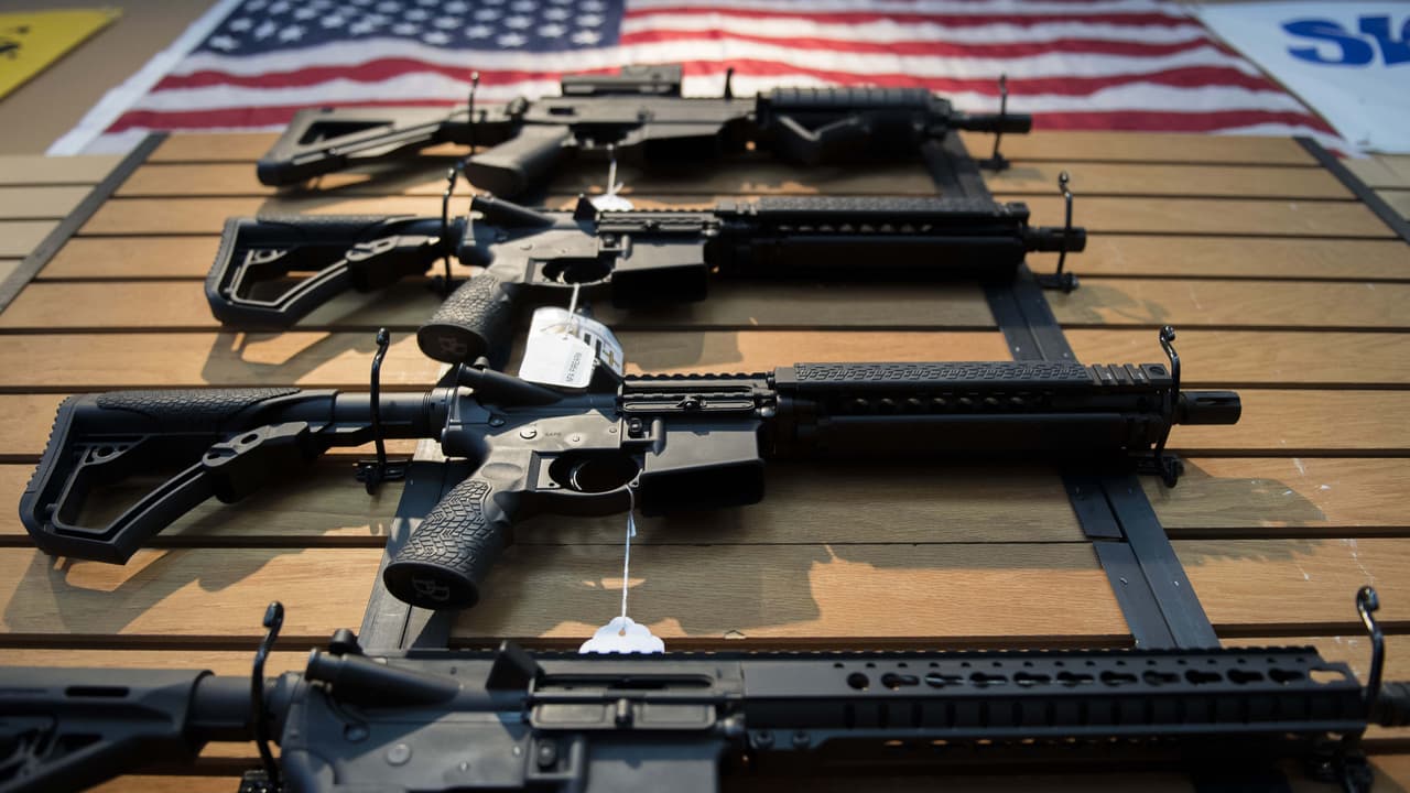 Un experto explica qué efectos puede generar la demanda de México a fabricantes de armas de EEUU