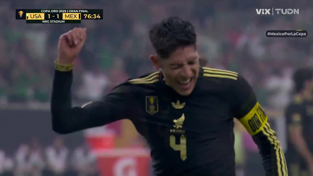 ¡Golazo de México! Gran cabezazo de Edson que es validado por el VAR