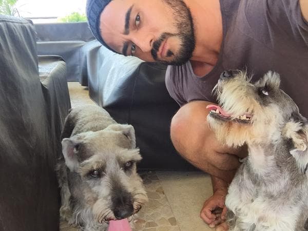 En ‘Llena de amor’ (2010) interpretó a ‘Alfredo’ y ahora lo puedes disfrutar de lunes a viernes a la 1PM/12C por Galavisión.