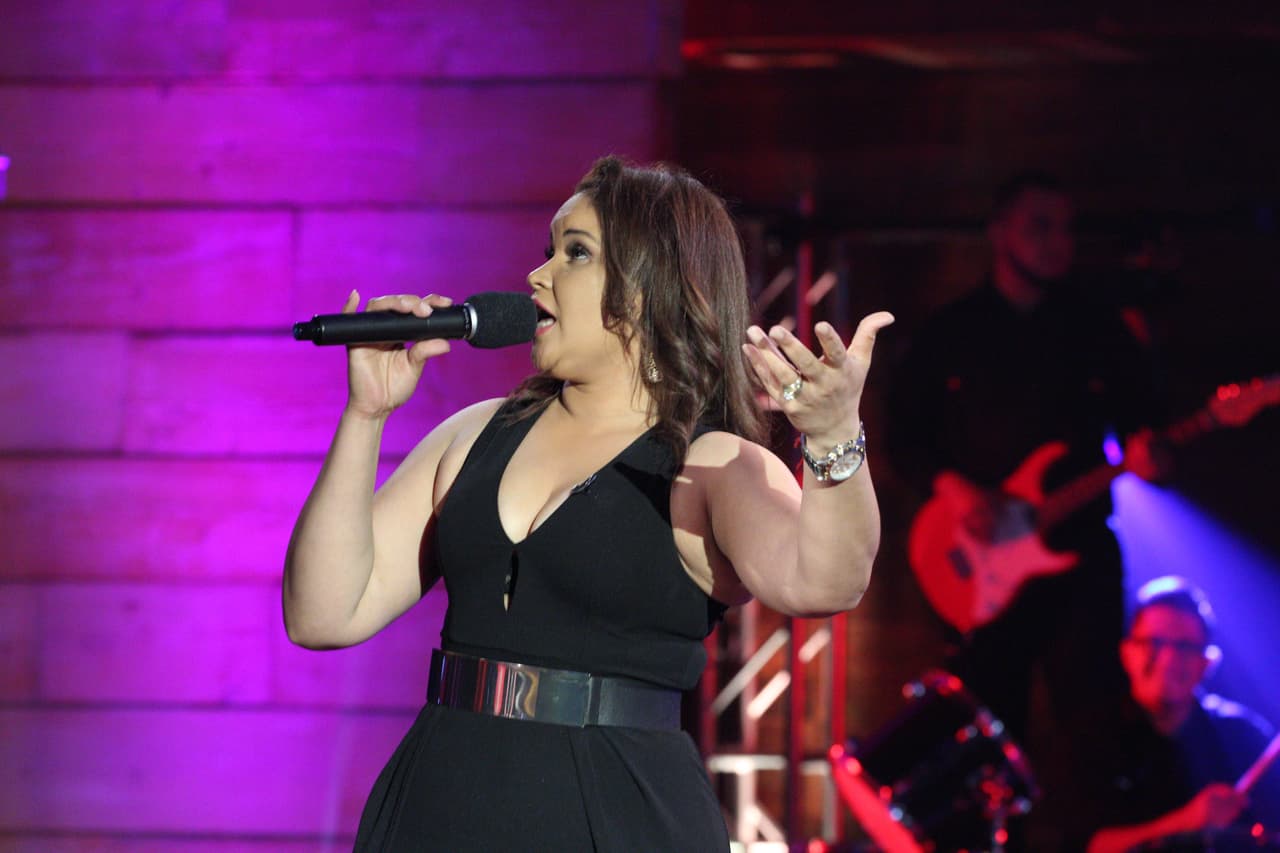 <b><a href="http://www.univision.com/shows/la-reina-de-la-cancion/yohanny-rodriguez-en-la-reina-de-la-cancion" target="_blank">Yohanny Rodríguez</a></b>