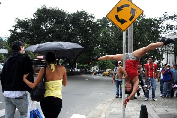 Brazos fuertes y piernas fuertes son indispensables para poder ejecutar los ejercicios.