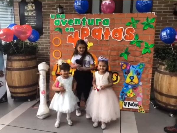 La nieta más pequeña de Verónica Castro demostró a muy corta edad que heredó la vena artística de la familia, el pasado 3 de abril debutó en una obra infantil en Colombia, país donde radica.