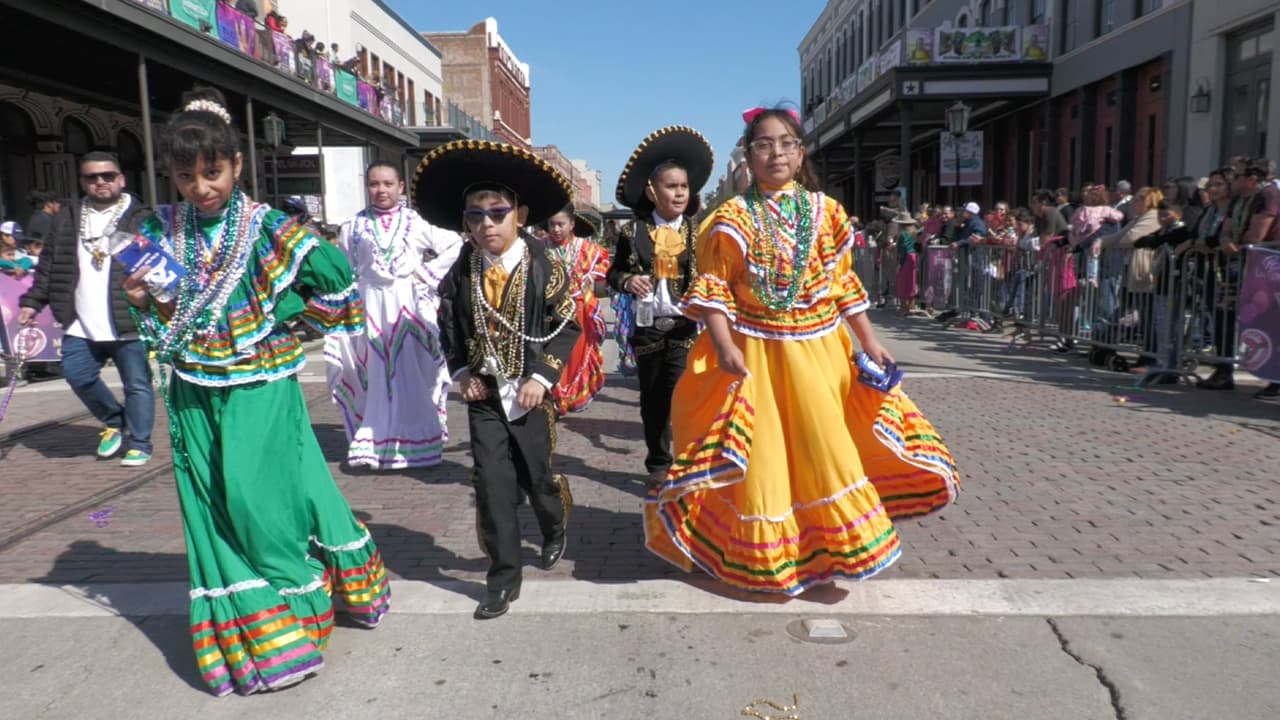 El desfile de este domingo estuvo dedicado a la comunidad hispana.