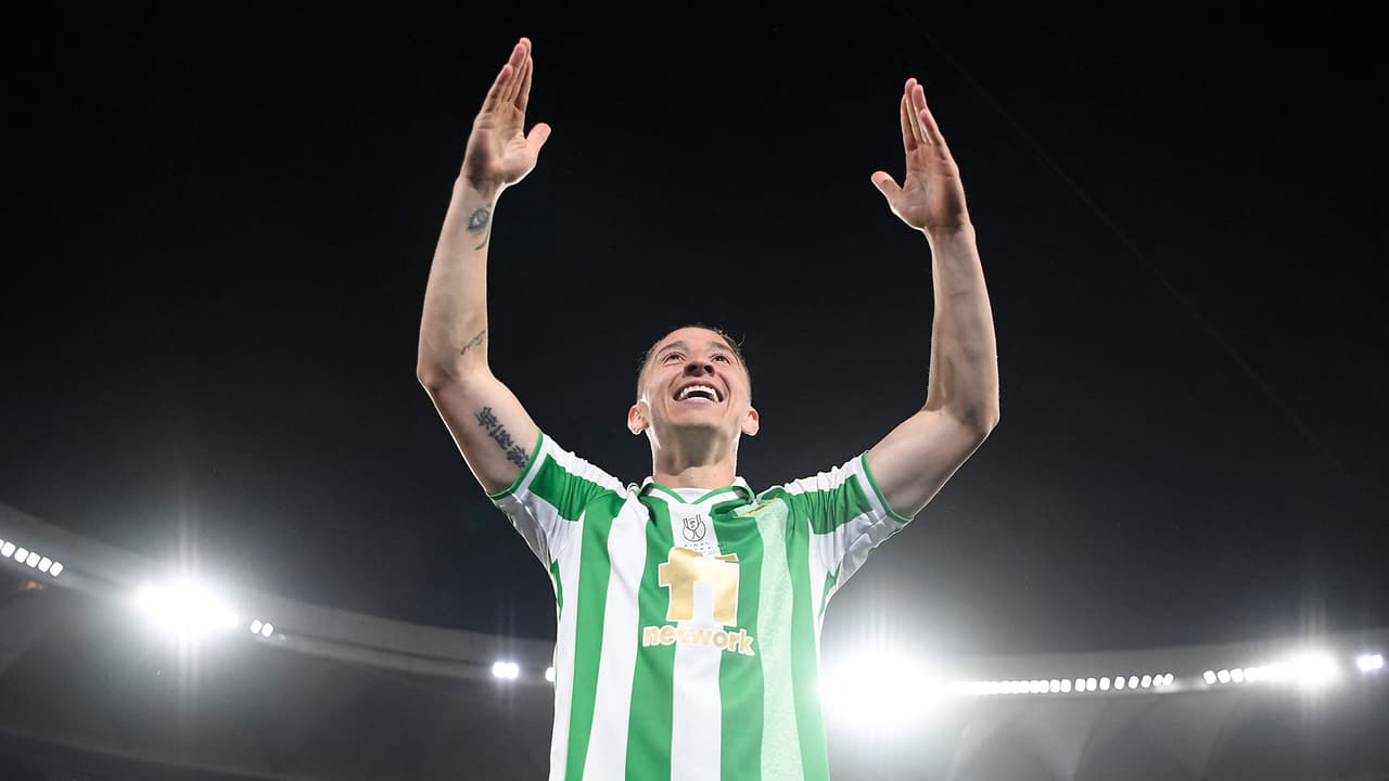 ¡Por fin! Andrés Guardado es inscrito con el Betis en LaLiga 