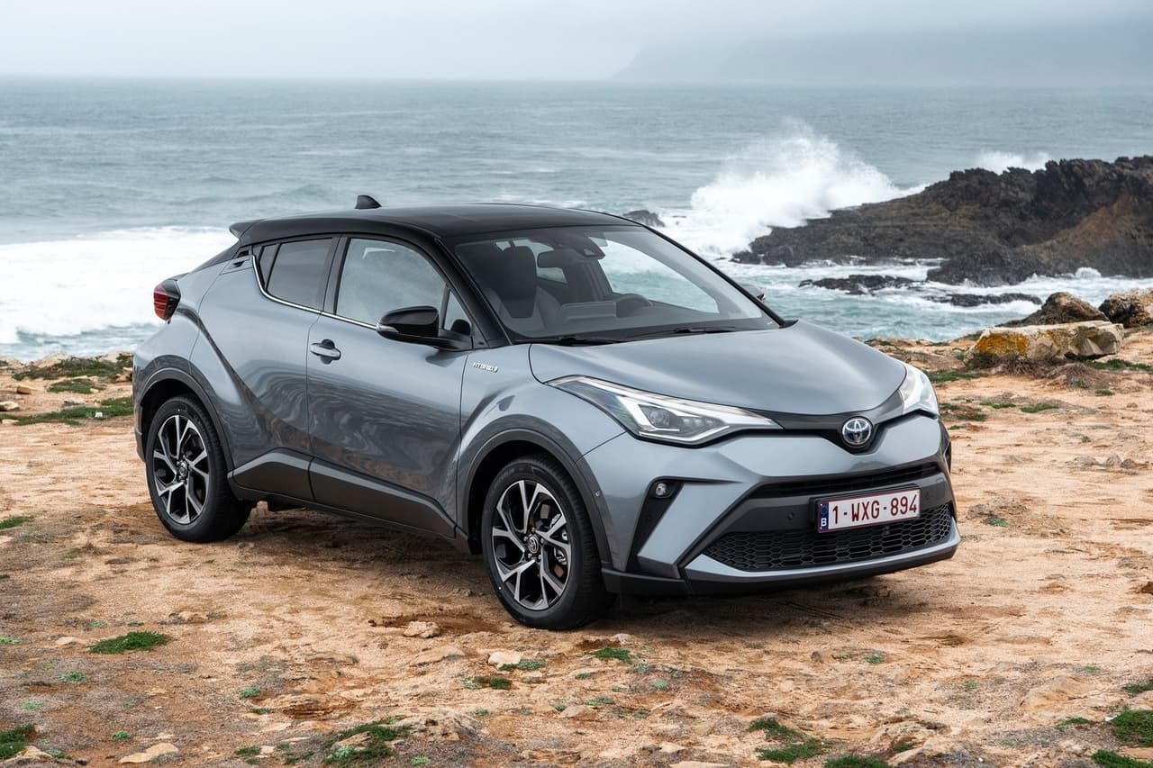 <h3 class="cms-H3-H3"><b>Toyota C-HR</b></h3>
<br>
<br>
<b>Tiempo promedio que pasa en los concesionarios antes de venderse: </b>23.3 días
<br>
<br>
<b>Precio de venta promedio:</b> 24,241 dólares