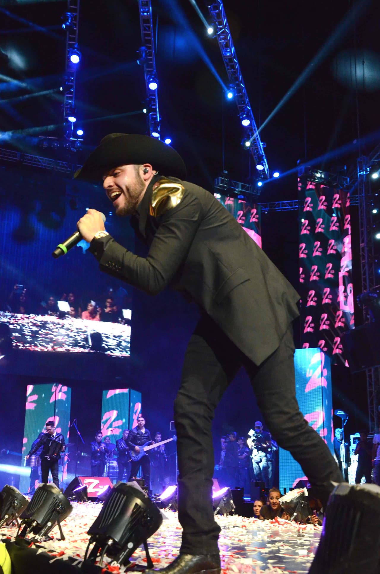 <b>Gerardo Ortiz </b>va a estar de gira por los Estados Unidos desde junio hasta noviembre.
<br>