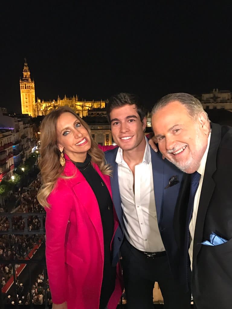 Recordemos que durante poco más de un año 
<b>Danilo</b> fue conductor de 
<b>El Gordo y La Flaca. </b> Durante esa época el actor se hizo gran amigo de los conductores principales de la emisión.