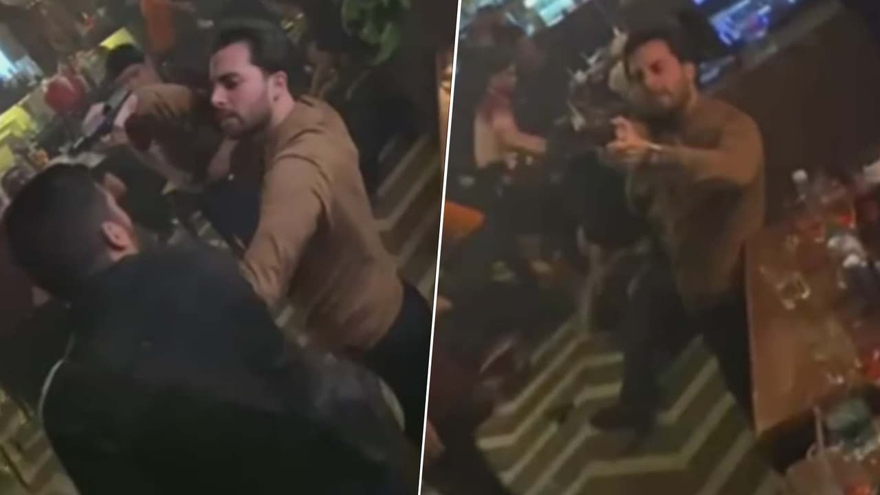 <b>Imágenes del momento en que el sobrino de 'El Chapo' protagoniza balacera en una discoteca</b>
<br>
<br>Aureliano Guzmán Araujo, sobrino de Joaquín 'El Chapo' Guzmán, comenzó a disparar al aire en una discoteca en México. El sujeto apuntó con el arma a un joven en la cabeza, una persona resultó herida y, tras lo ocurrido, el hombre huyó junto a cinco sujetos más. Fueron detenidos y posteriormente los oficiales los dejaron ir.
