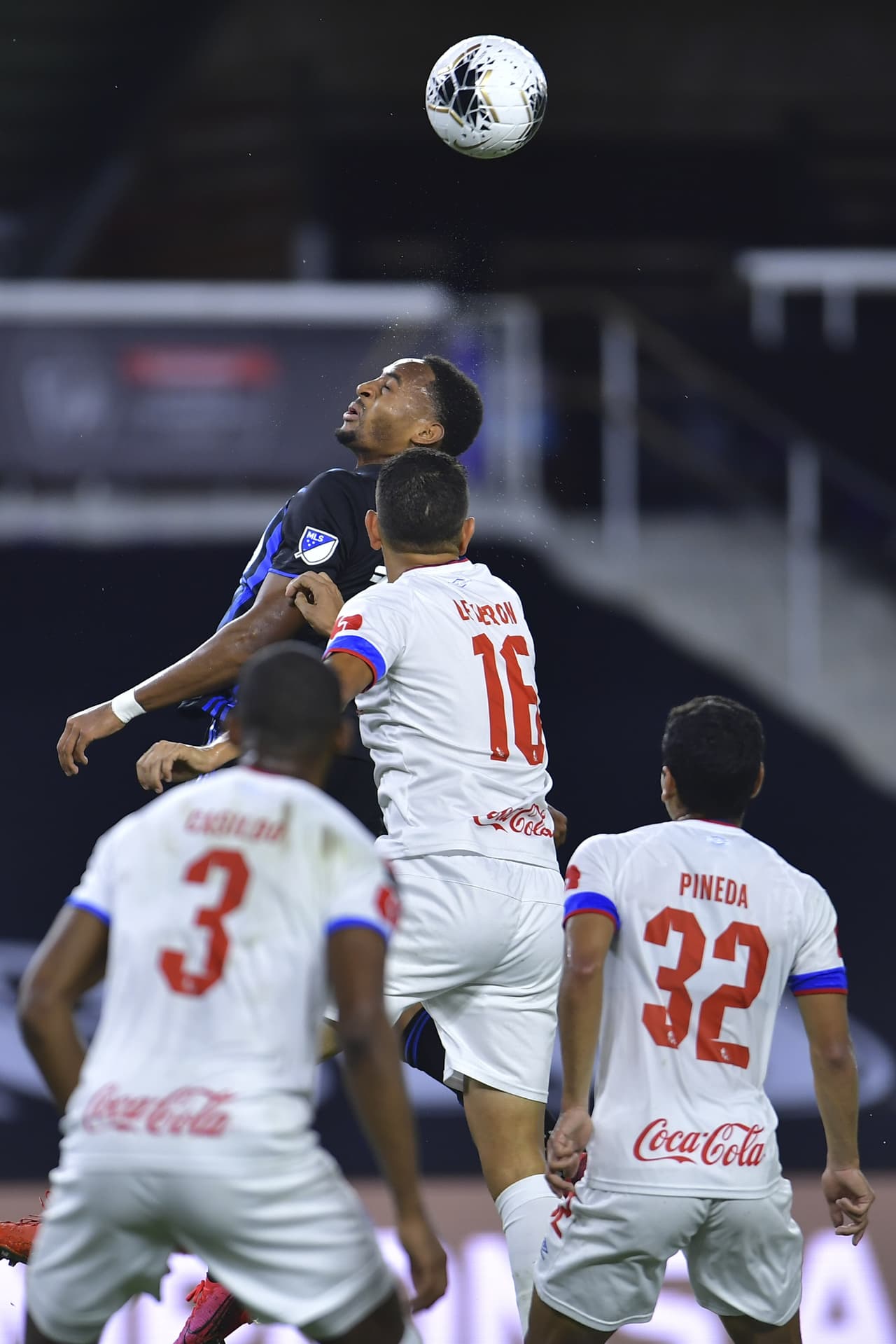Montreal Impact consigue ganar en la nueva 'Burbuja de Orlando' 0-1, pero el empate global de 2-2 le da el pase al Olimpia por los goles de visitante.