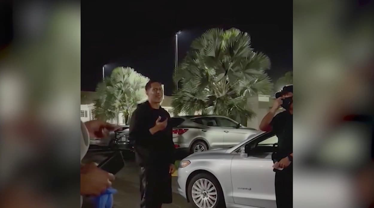 Video muestra al sospechoso de asesinar a Miya Marcano negando a familiares de la joven que él sea un acosador