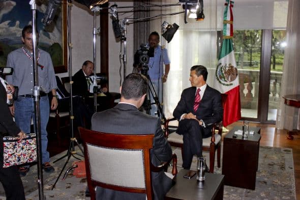 Pero que, en todo momento, insistió a su gente que confirmara la identidad antes de dar cualquier declaración.