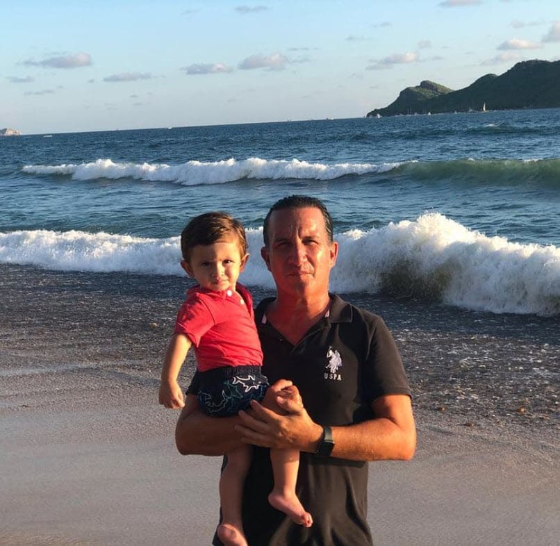 Plutarco confesó que económicamente ha sido difícil enfrentar la pandemia, pero disfruta de su hijo más pequeño, algo que no hubiera logrado si tuviera proyectos.
<br>