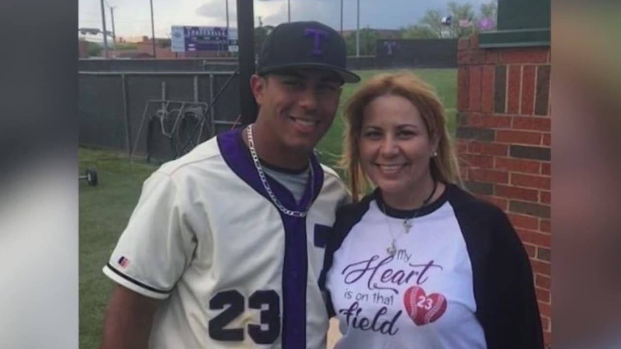 Sigue en coma joven venezolano promesa del beisbol que fue impactado por un camión en la época navideña