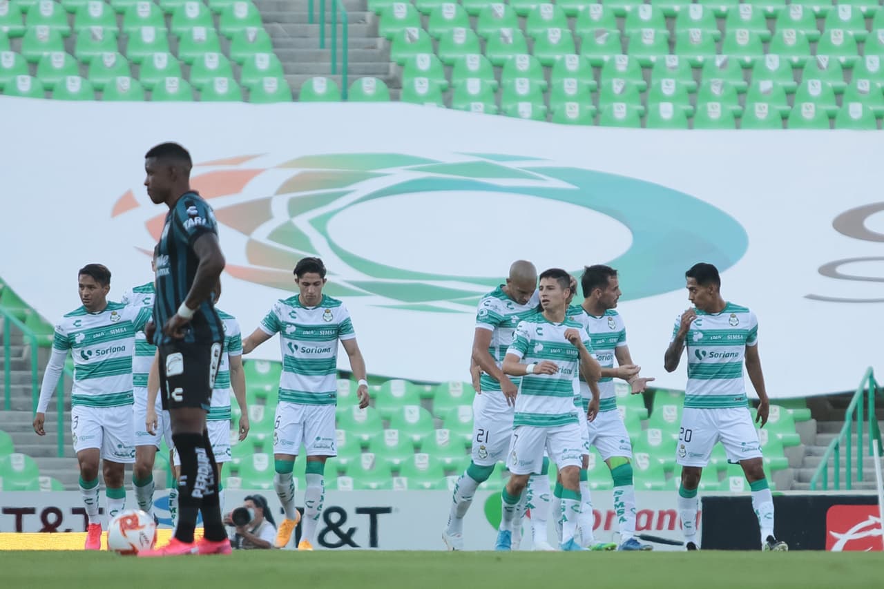 Con goles deOctavio Rivero y Josecarlos van Rankin, los Guerreros despachan al Querétaro en casa y se adueñan de los tres puntos.