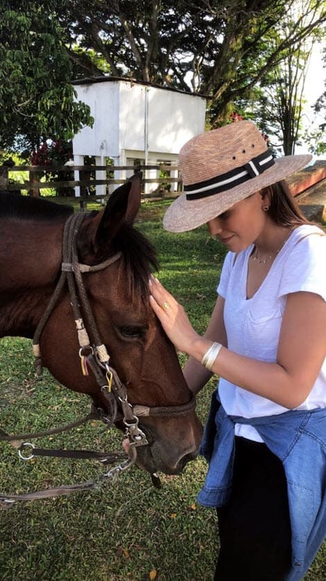 "Cuando te acercas a la naturaleza, te acercas a ti mismo", se puede leer en la instantánea.