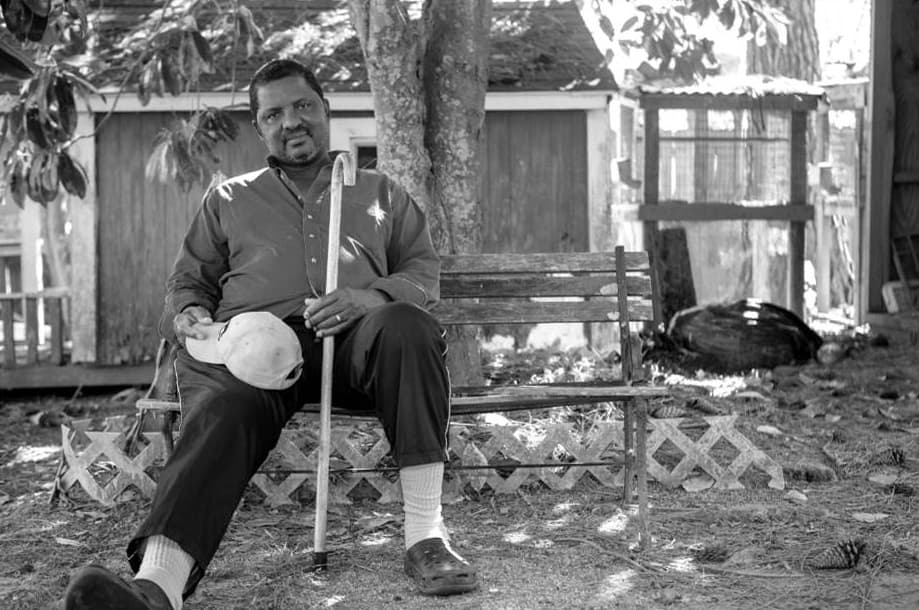 El proyecto interactivo comparte la historia de Raynell, un antiguo supervisor en una empresa que tuvo una lesión laboral y ahora su esposa mantiene su hogar con dos empleos.