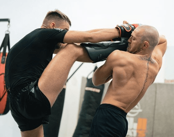 Así entrenaban y también posaban para las fotos.