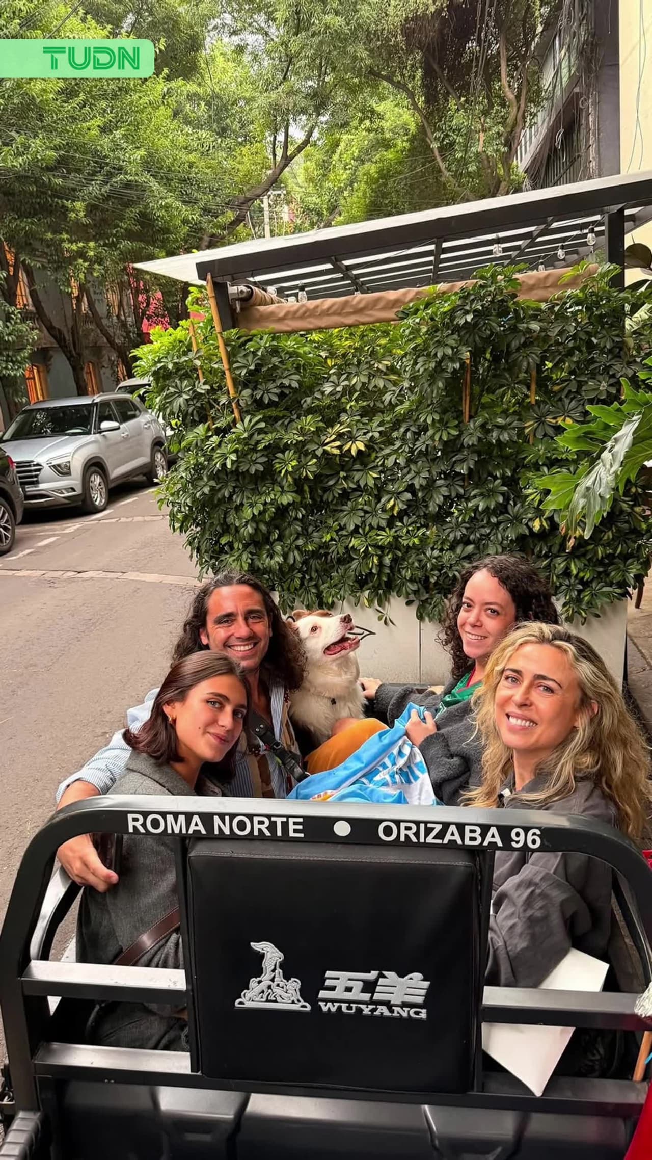 Así apareció Ricardo La Volpe en los festejos en el Ángel