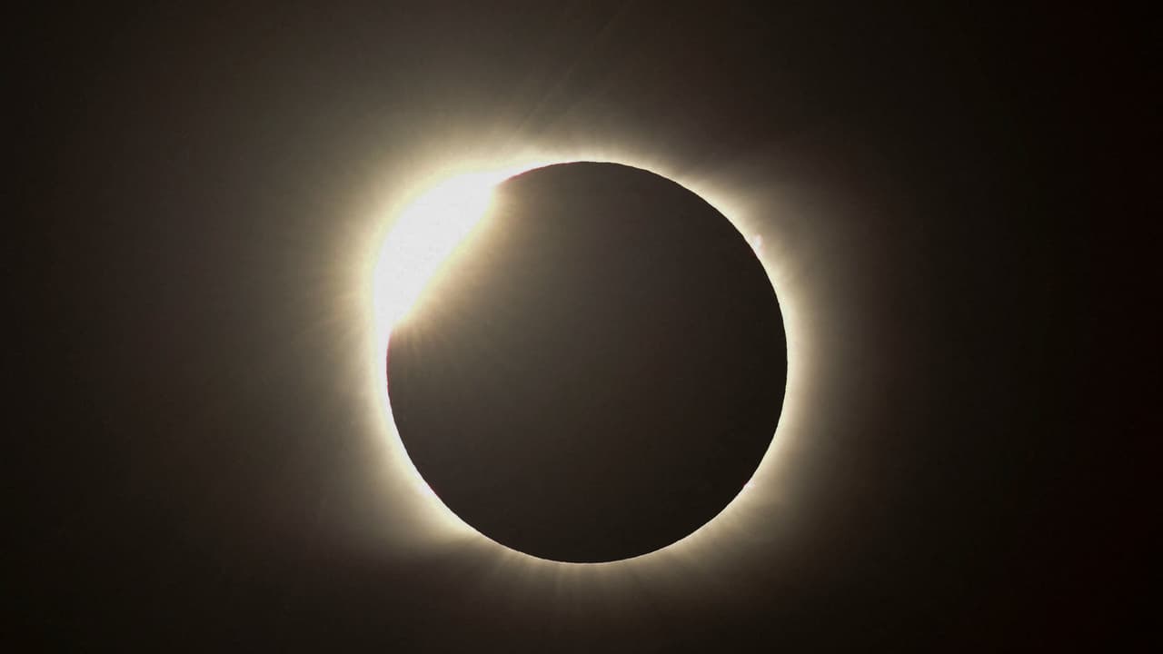 ¿Qué origina un eclipse solar como el que veremos este 8 de abril?