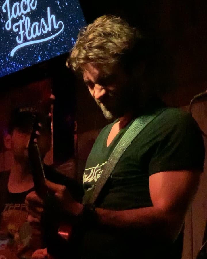 “Segunda vez en el año en Ciudad de México. Prometí que volvería. Estoy súper agradecido por la nueva oportunidad que tengo", externó el también músico.