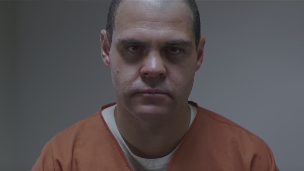 La última temporada de la serie ‘El Chapo’, inició con una inesperada imagen de Joaquín Guzmán Loera tras las rejas, mientras que los medios de comunicación anunciaban su extradición a los Estados Unidos de América.