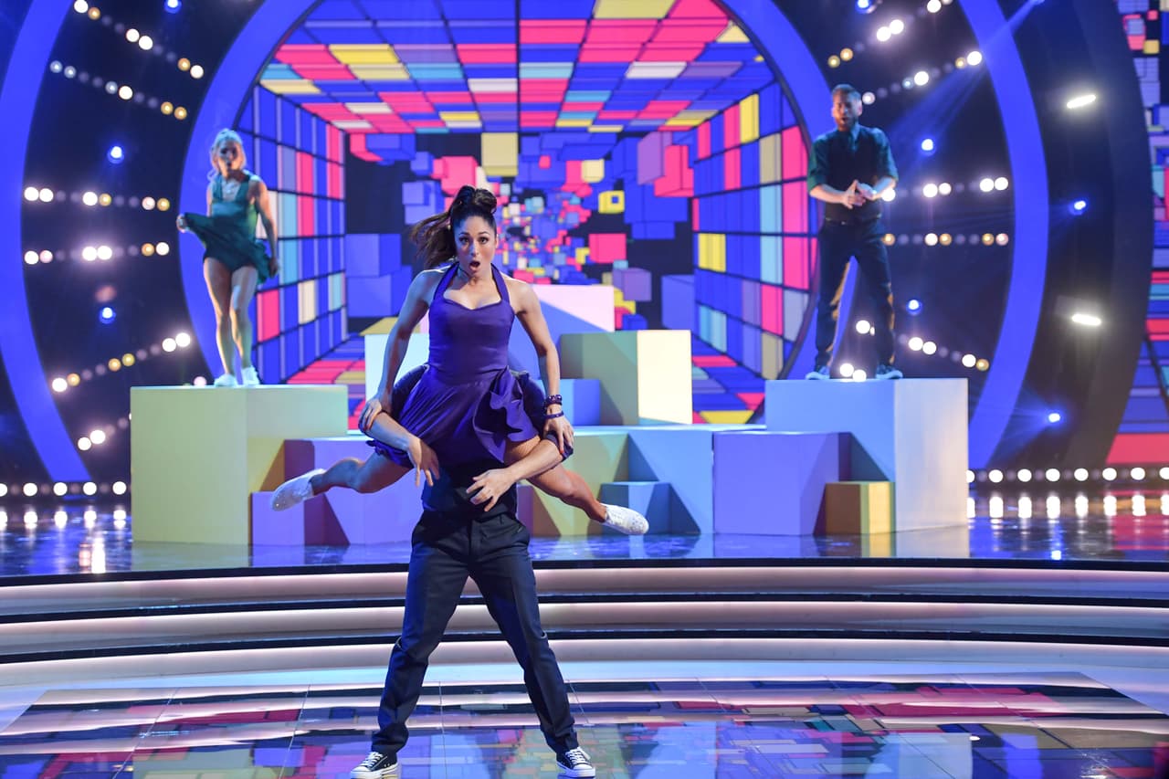 La siguiente en darle sus comentarios fue Yuri. Para "la güera", como le dice Javier, El Dasa es como "el gatito de Shrek, me pones esa carita y ya me desarmas". Le confesó que por eso le cuesta mucho trabajo criticarlo.