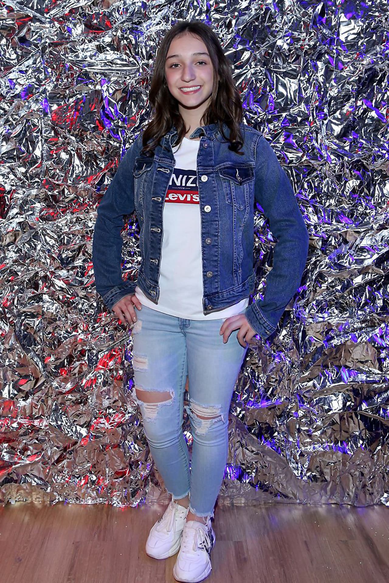 La expectativa que tiene la joven de 13 años es alta. Su personaje la hará vivir situaciones que ni siquiera ha tenido en la vida real, como
<b><a href="https://www.univision.com/famosos/nina-no-ha-tenido-novio-nunca-andrea-legarreta-revela-que-su-hija-dara-su-primer-beso-en-una-telenovela-fotos" target="_blank">dar su primer beso. </a></b>
<br>