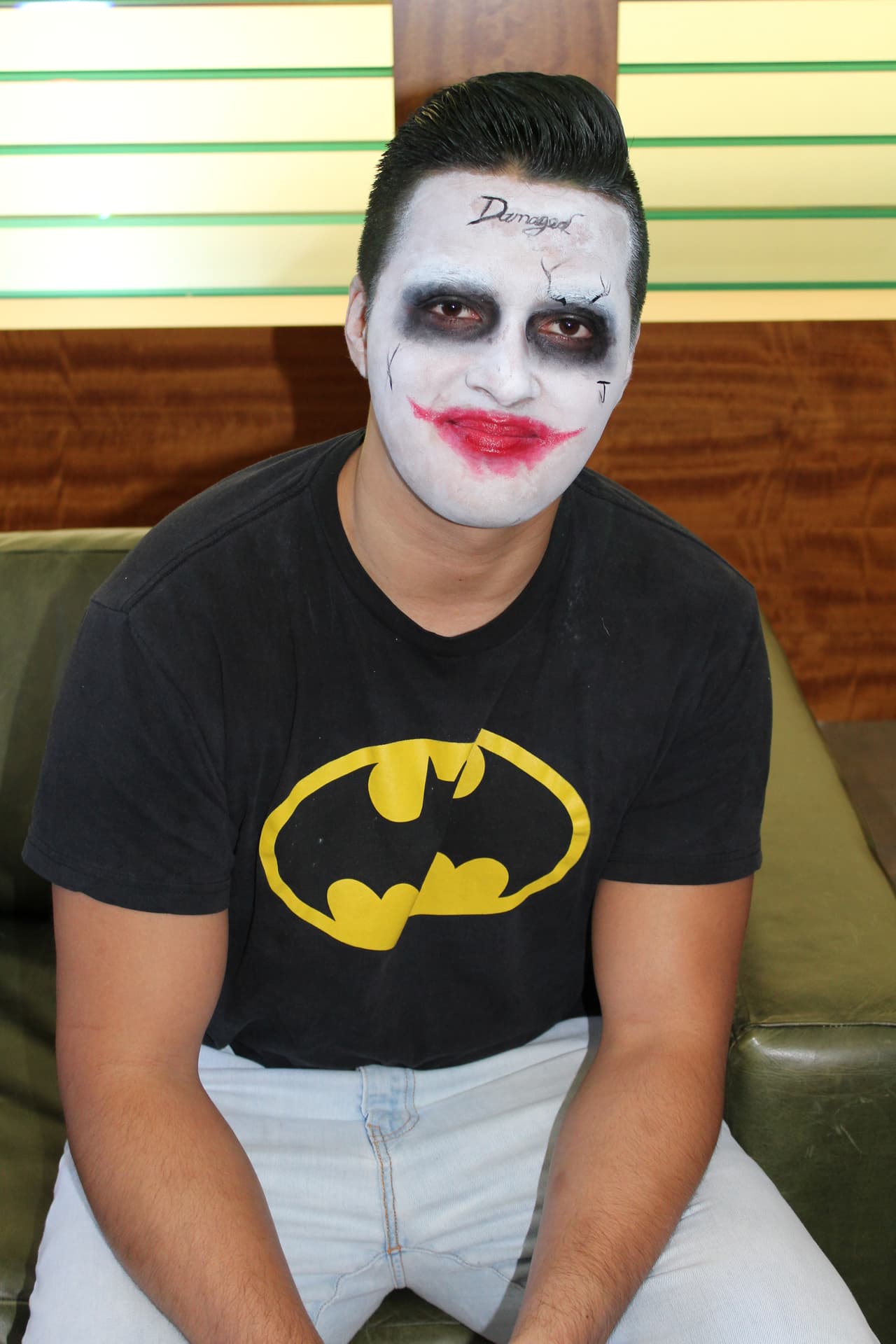 El equipo de Univision Los Angeles festejó Halloween a lo máximo y la gran fiesta contó con la presencia de personajes de la talla de Pitbull, Paquita la del Barrio, Donald Trump y hasta El Chapo.