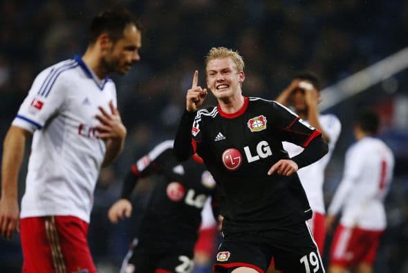 El Bayer Leverkusen buscará un lugar para la Copa de Europa en la fase de clasificación al ser cuarto (61) mientras que Augsburgo y Schalke 04 van a la Europa League, este último dejando sin torneo europeo al Borussia Dortmund que tuvo un desempeño irregular. Hamburgo, Freiburgo y Paderborn descendieron en Alemania.