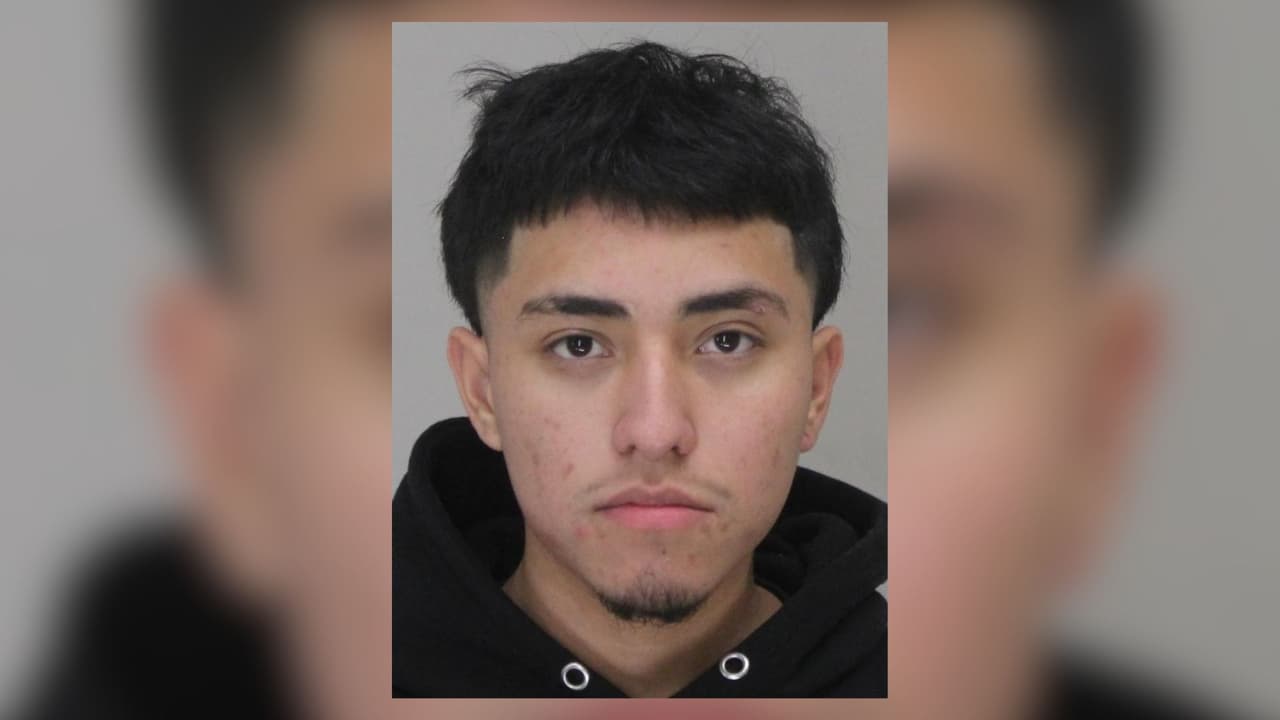 Fotografía de Alexis Armenta, de 20 años, difundida por las autoridades tras su ingreso a la cárcel del Condado de Dallas.