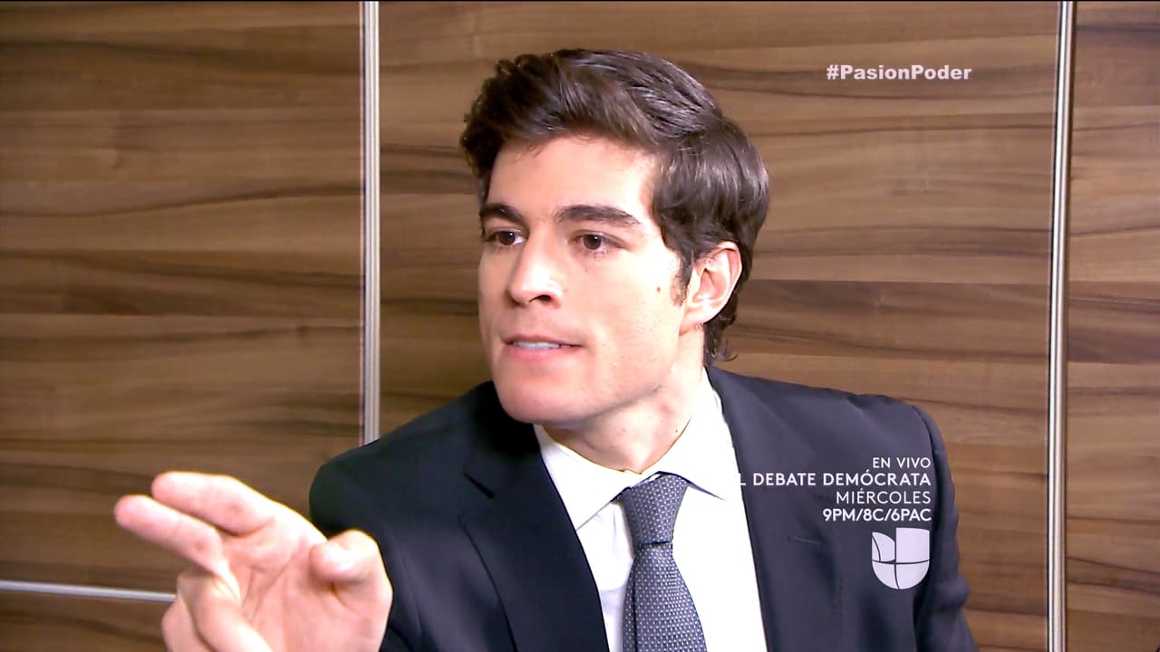 ¡Ni modo! Tienes que ceder a sus chantajes o podría revelar tu secreto.