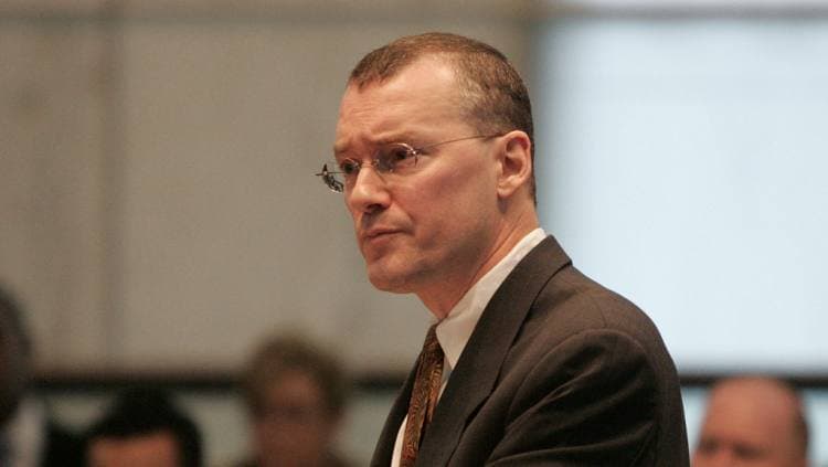 Prominente abogado que defendía los derechos LGBT se inmola en protesta contra la contaminación