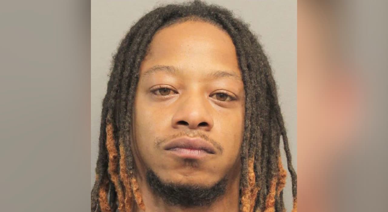 Wayne Green, enfrenta además cargos por portar un arma de forma ilegal.