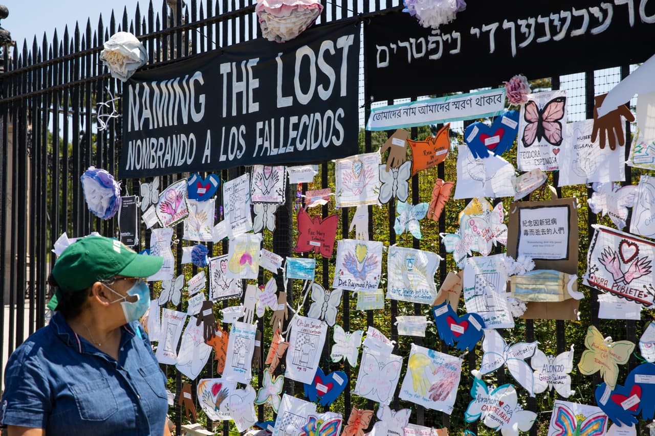 El mural en Sunset Park para recordar a las víctimas del coronavirus.
