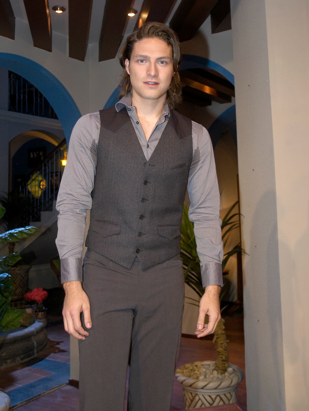 "Fue mi novia, eso casi nadie lo sabe, cuando estaba en 'Rebelde' anduvimos. Obviamente amor de verano, mi primer amor, yo creo que duramos como cuatro meses", recordó.