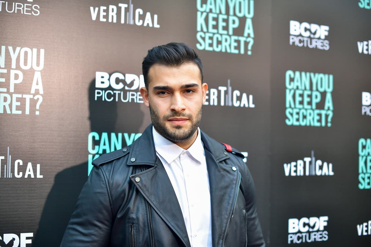 <b>Sam Asghari</b> destapó los problemas que tiene con su suegro Jamie Spears y 
<b>defendió una vez más su noviazgo con <a href="https://www.univision.com/famosos/britney-spears-pierde-el-caso-y-no-quedara-libre-de-la-tutela-de-su-padre-jamie-fotos">Britney Spears</a>. </b>
<br>