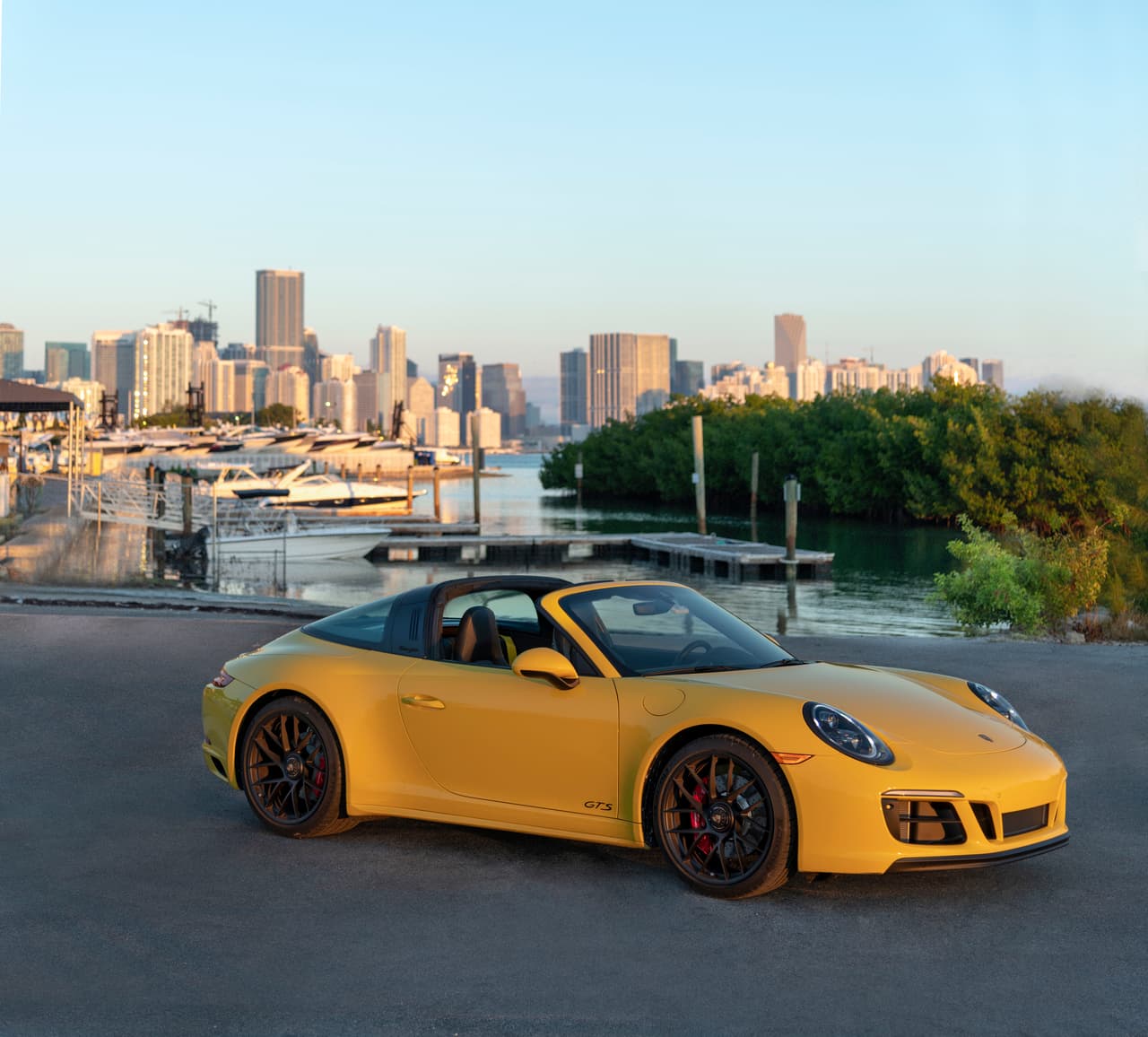 Porsche 911 Targa 4 GTS 2018 - 2019