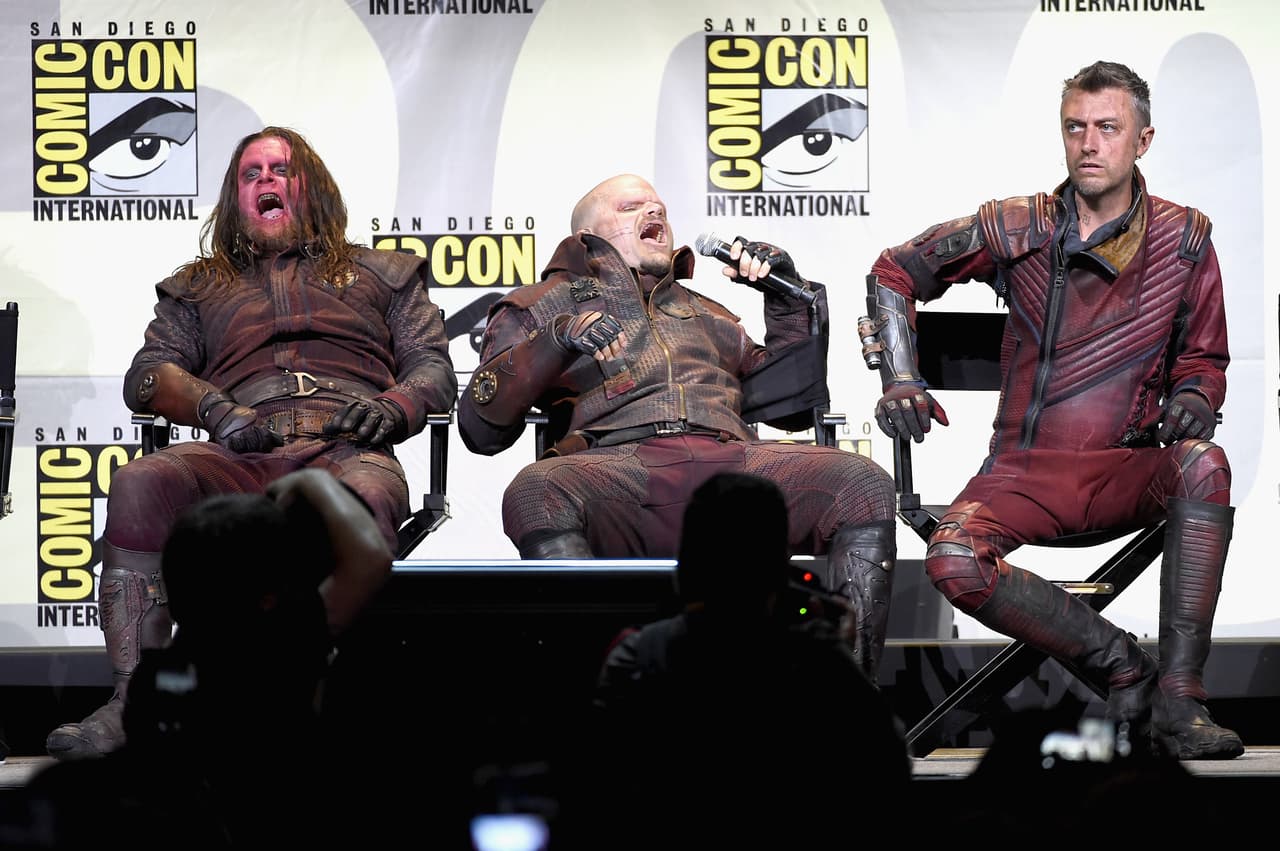 "Ni siquiera sé cuándo o si van a filmarla ('Guardianes de la Galaxia 3') pero claro que me gustaría grabar con esos chicos", señaló el australiano.