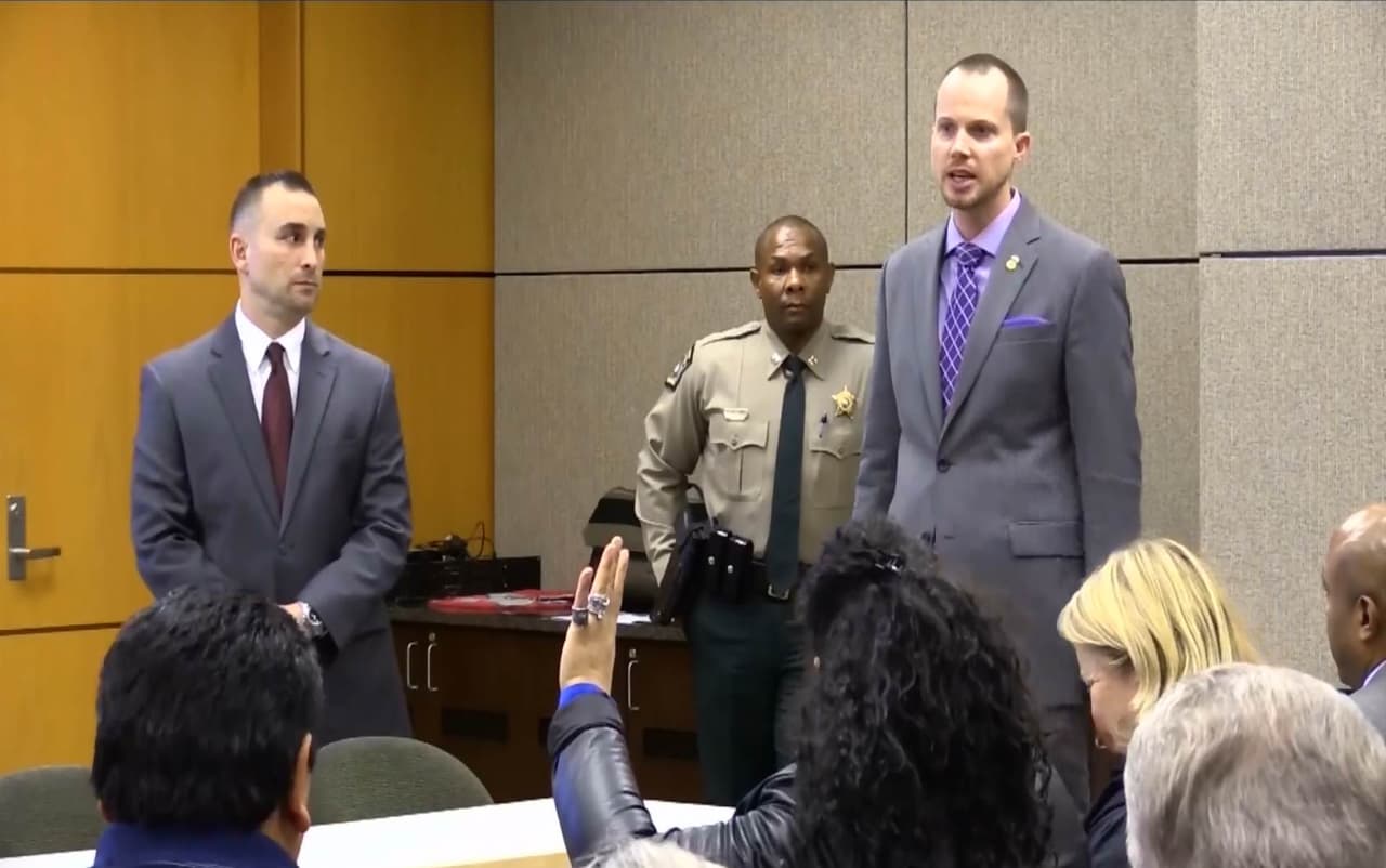 Miembros de la comunidad acuden al comité anual del programa 287 G en el condado de Mecklenburg