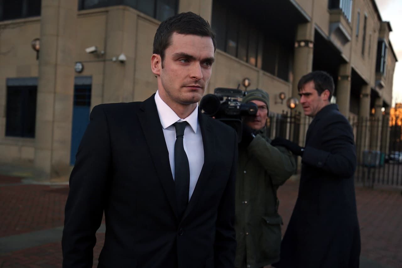 Ex futbolista Adam Johnson apela su condena por relaciones con una menor