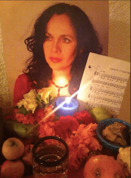 La cantante Rita Guerrero, quien falleció en marzo de 2011, también fue recordada por sus fans con este altar.
