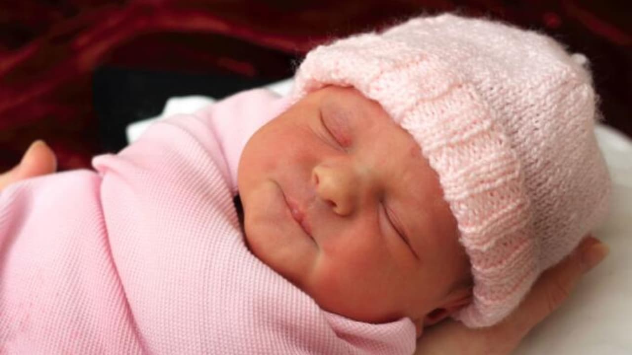 Cómo mantener seguro a tu bebé mientras duerme: 4 tips de una pediatra