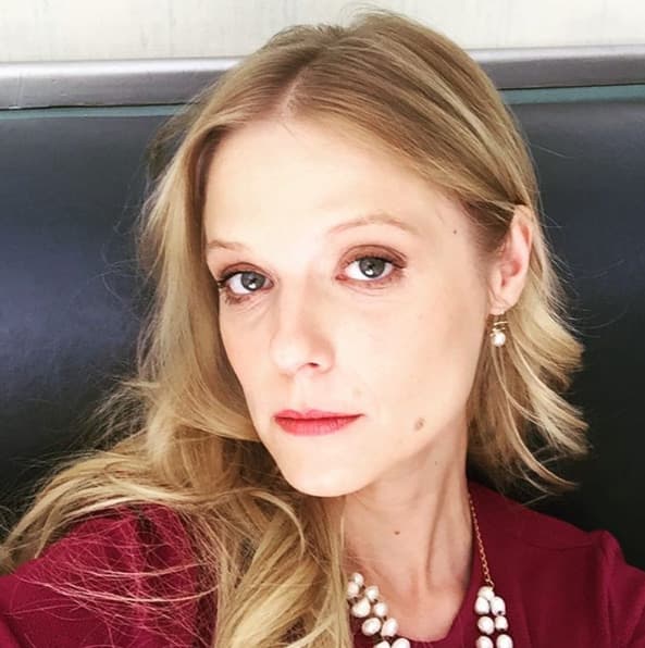 Ana Layevska quedó sorprendida ante lo sucedido y así lo demostró en 'Twitter': Estoy en shock por la noticia de @Renatolopez1 no puedo creer que hemos llegado a esos niveles... mi más sentido pésame a la familia".
<br>