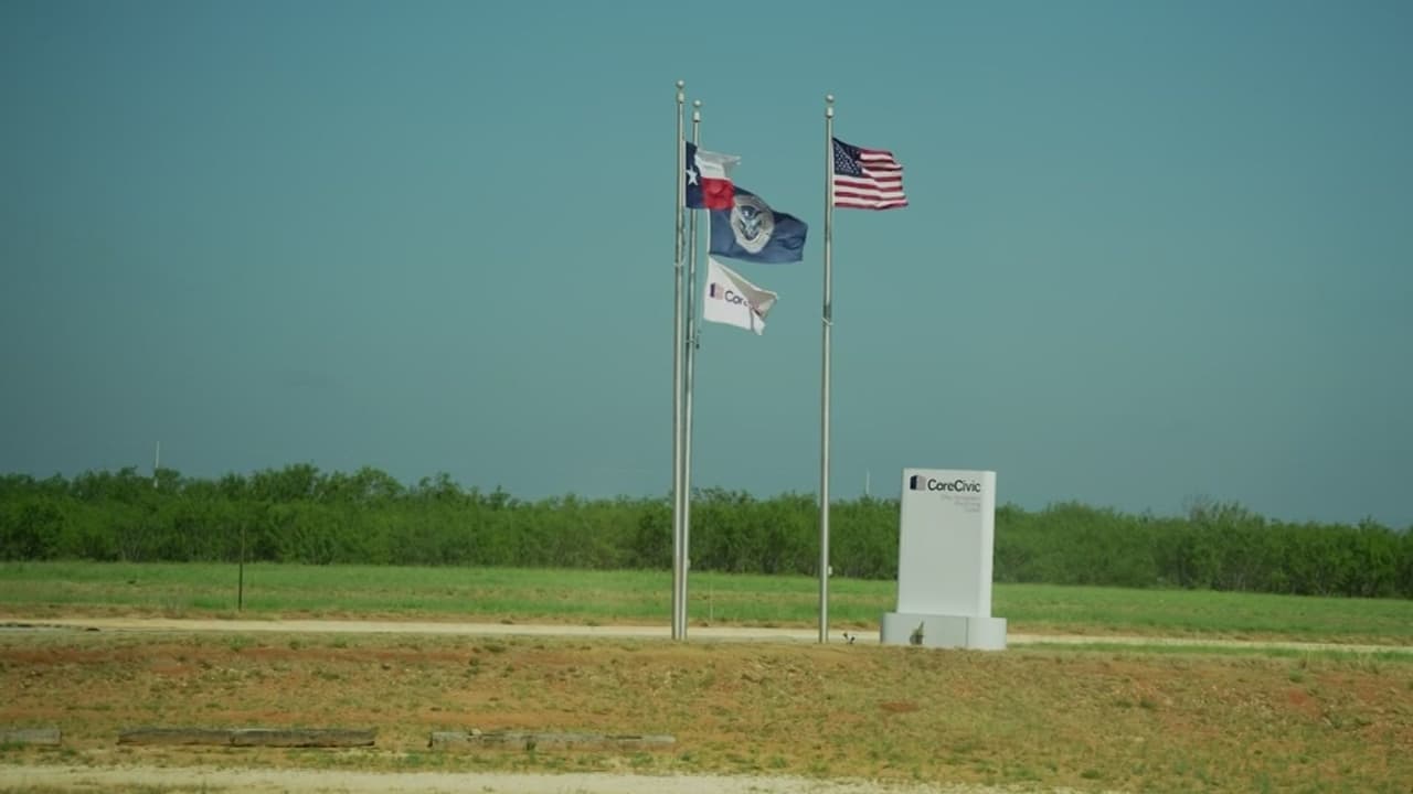 Más de 500 inmigrantes, incluidos bebés, siguen detenidos en Dilley, Texas
