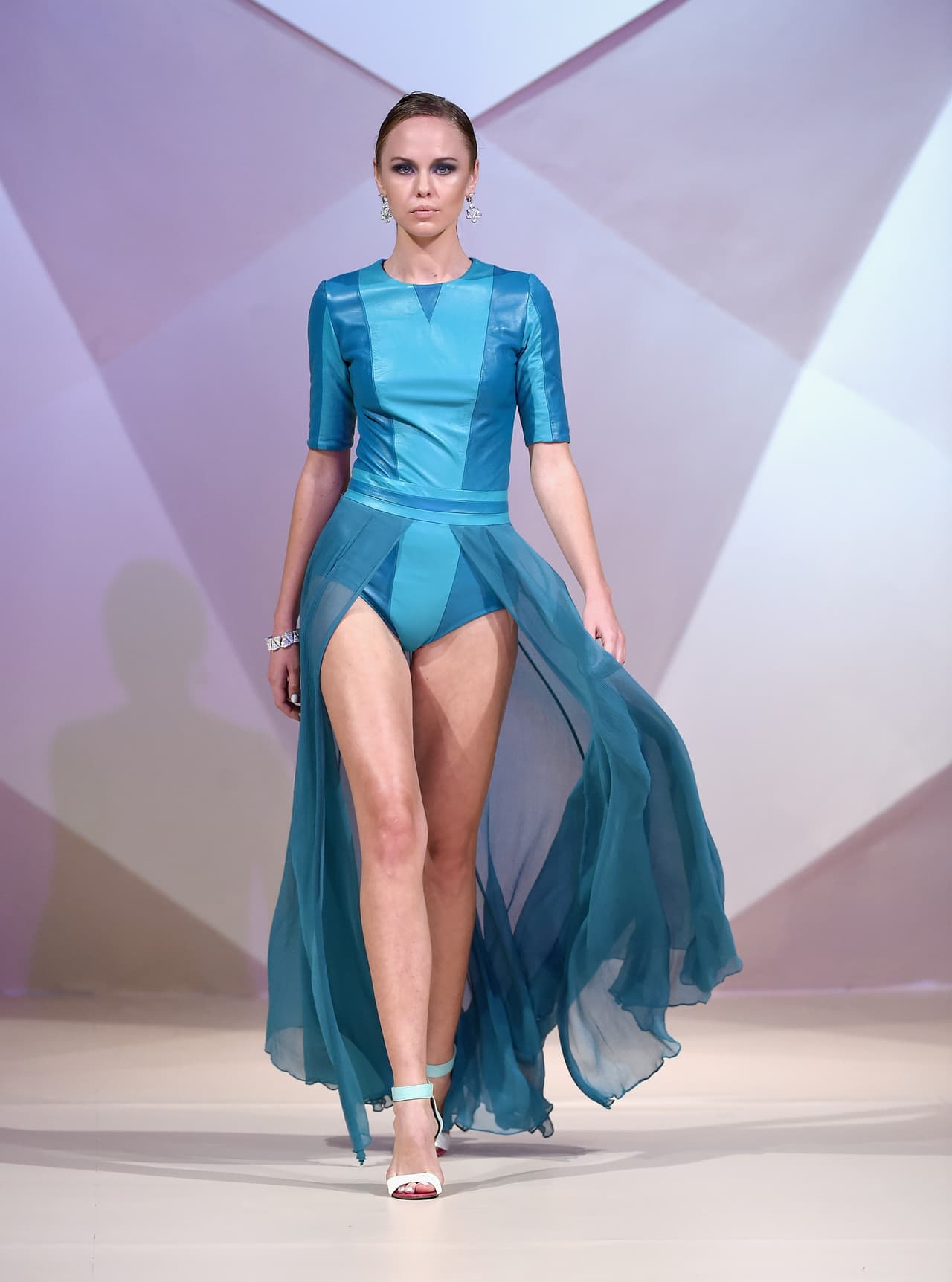 Hoy esta prenda puede sacarte de mil apuros por su infinita versatilidad.