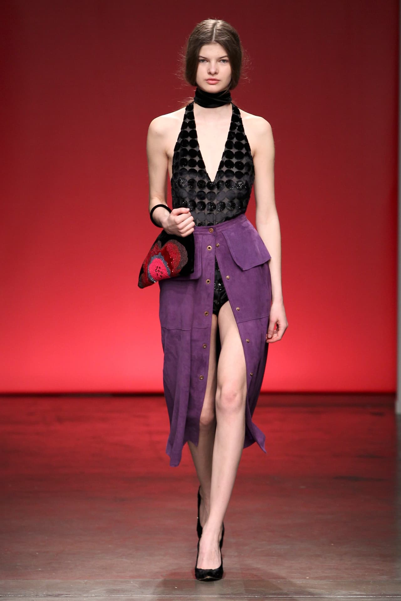 Puedes combinar las texturas de las telas y seguirás luciendo increíble.