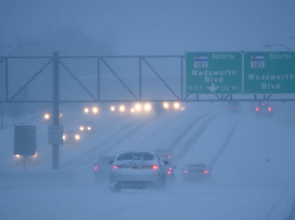 Tormenta bomba amenaza con estropear viajes navideños en NY