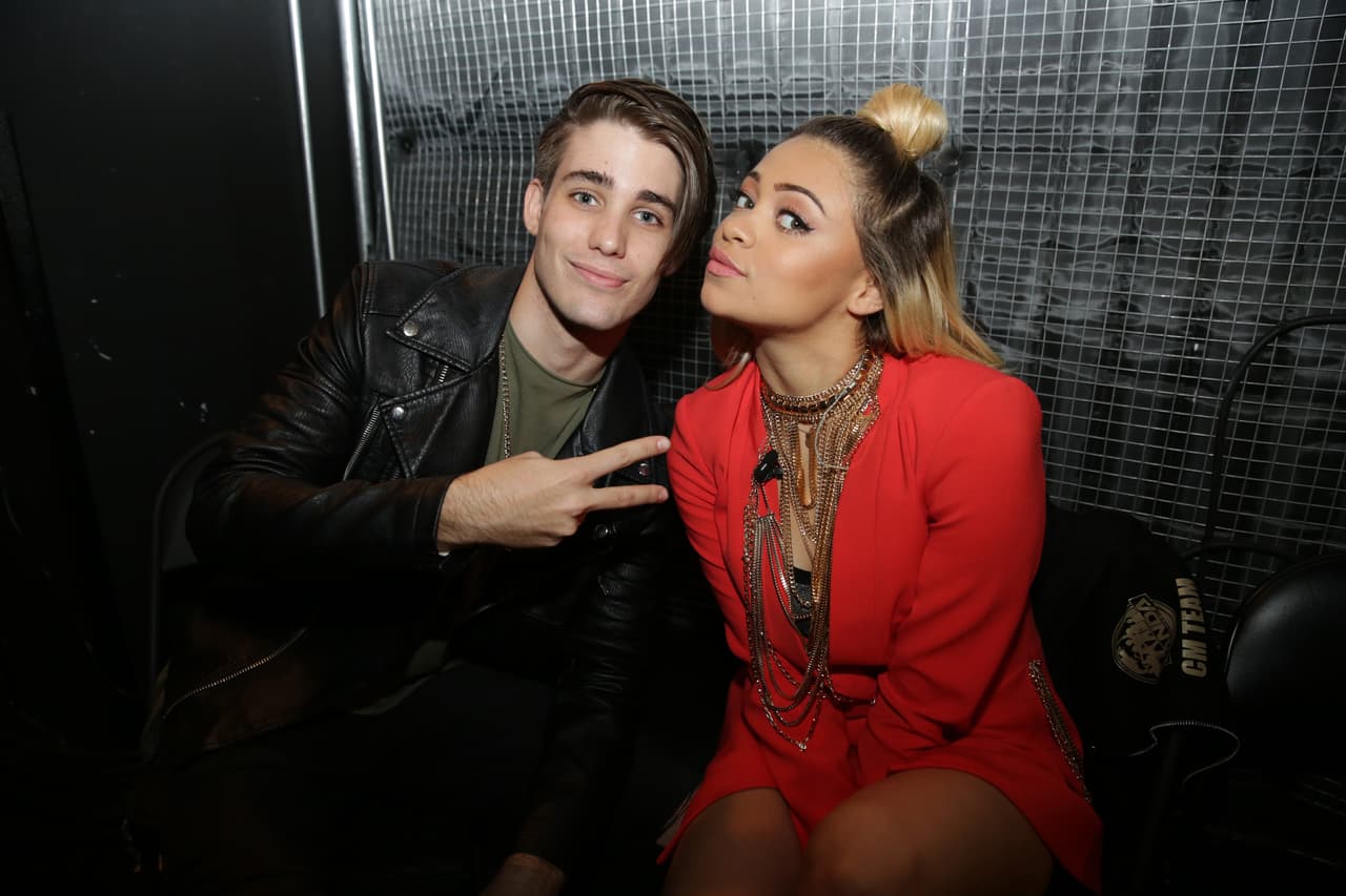 ¿Alguien busca parejas?